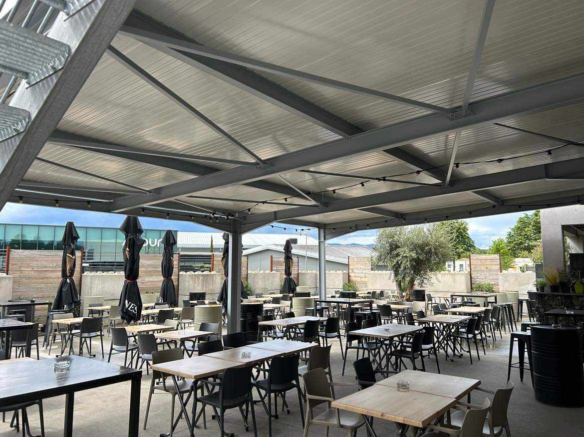 pergola sur-mesure restaurant